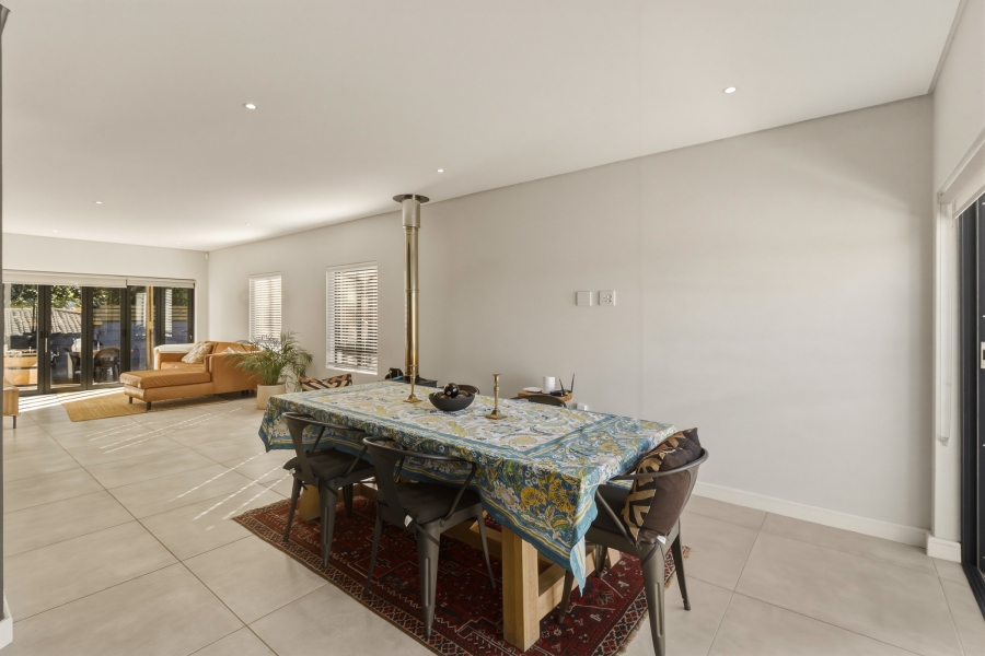 4 Bedroom Property for Sale in Somerset Ridge Western Cape
